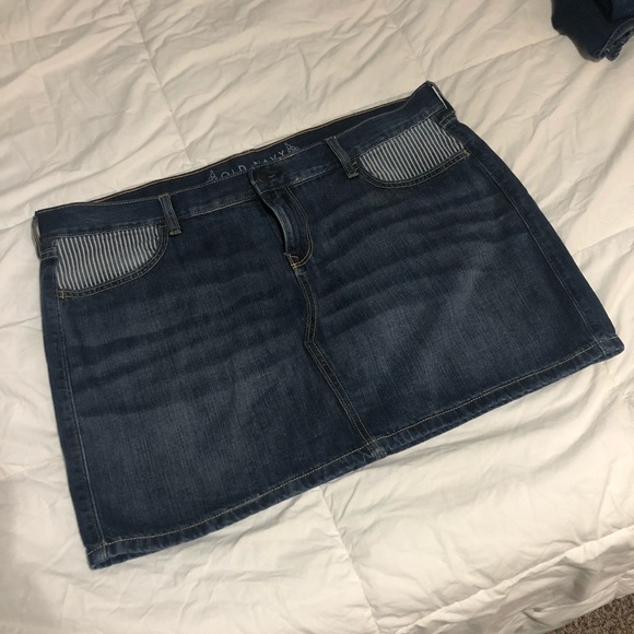 Old Navy Dresses & Skirts - Old navy jean skirt Old Navy Dresses & Skirts - Old navy jean skirt